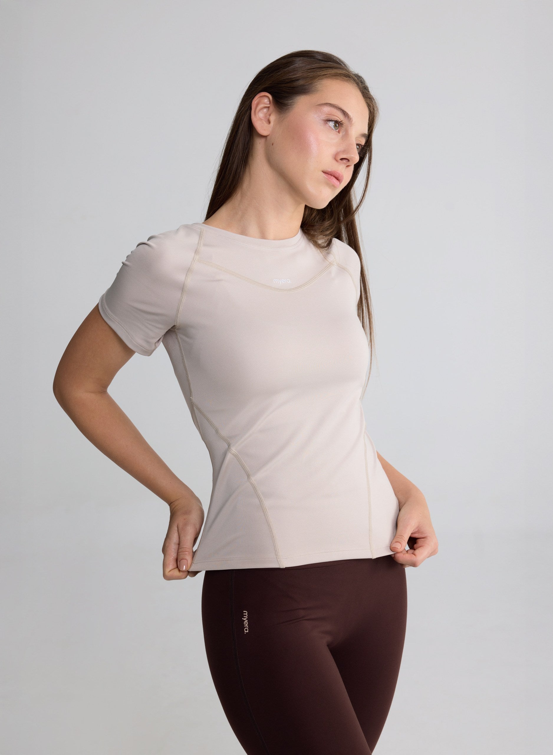 beige , бежово